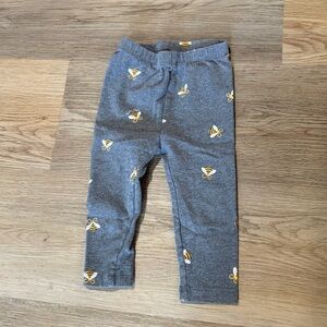 Old Navy Gray Leggings with Bee Pattern